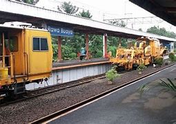 Kereta Bandara Berhenti Di Stasiun Rawa Buaya